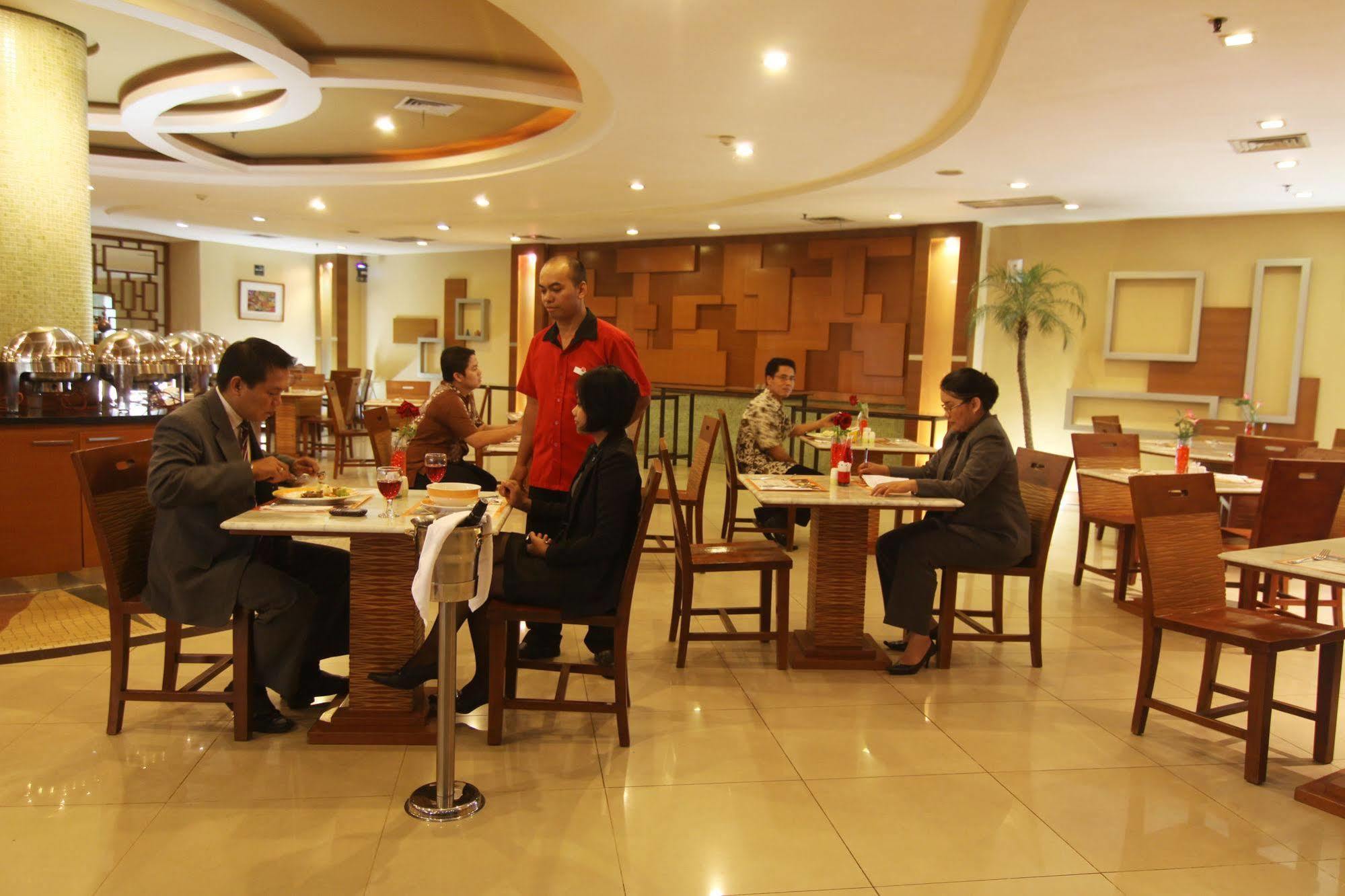 Ibis Mangga Dua Hotel Jakarta Eksteriør billede