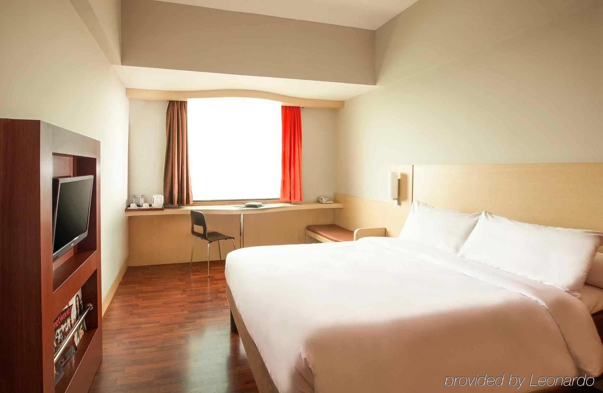 Ibis Mangga Dua Hotel Jakarta Eksteriør billede