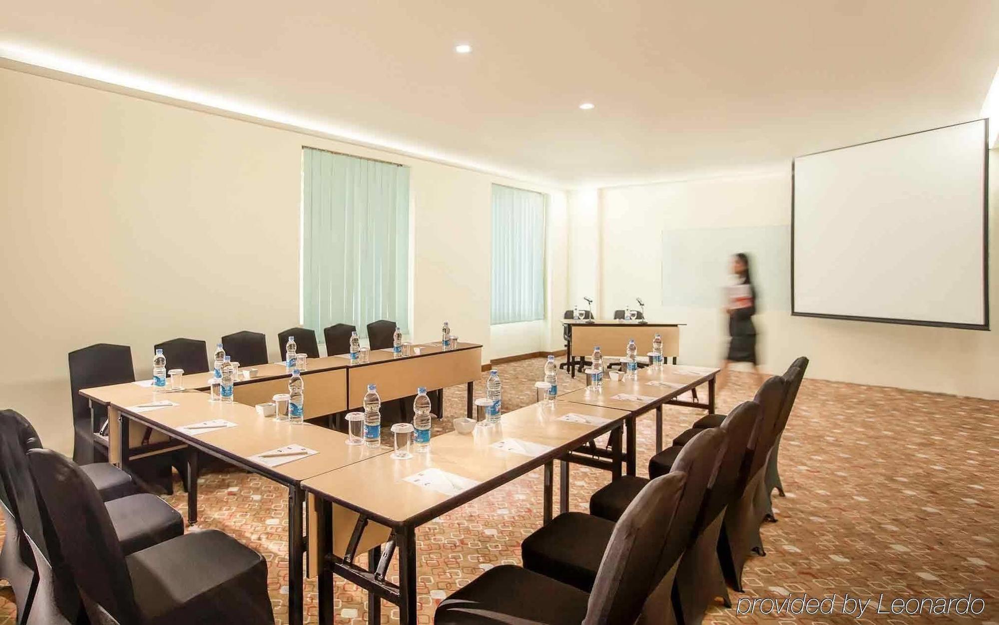 Ibis Mangga Dua Hotel Jakarta Eksteriør billede